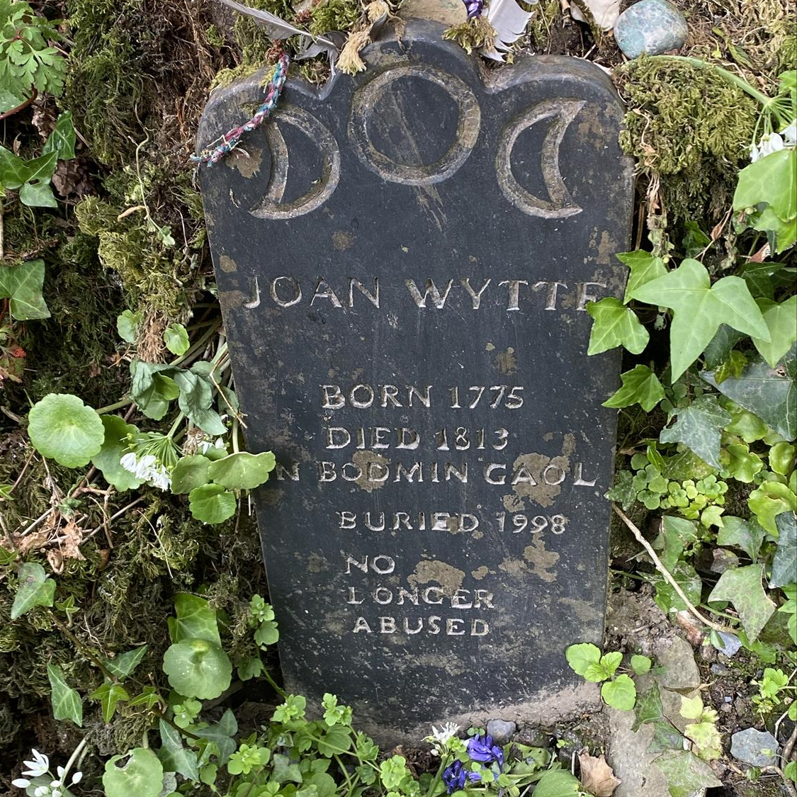 The “Fighting Fairy Woman of Bodmin Town”, Joan Wytte's gravestone