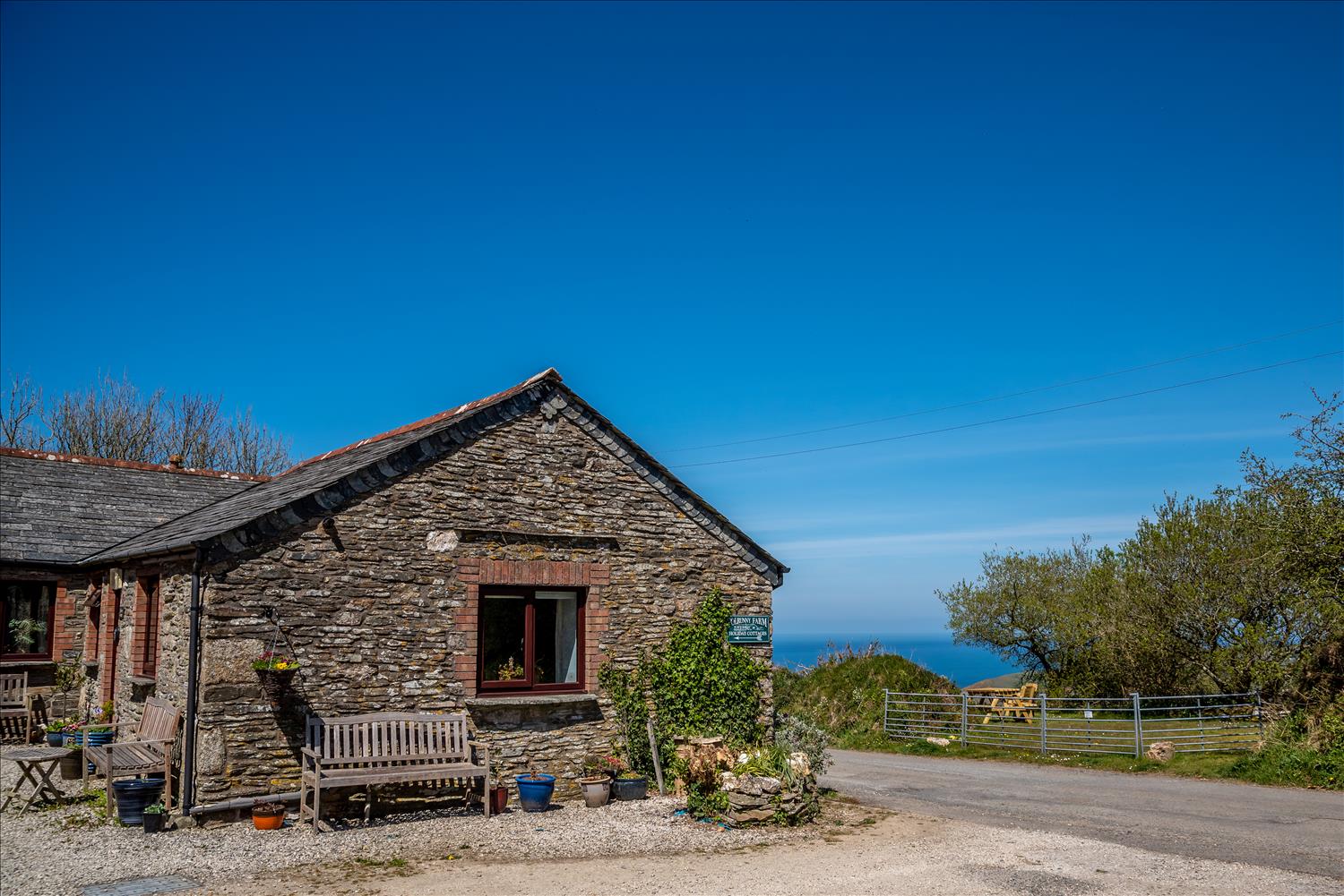 Seaberry cottage at Polrunny farm holiday cottages Cornwall - a lovely sea view